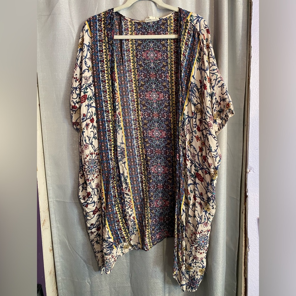 Festival wear Gypsy love Floral and Geometric Patterned Kimono size large